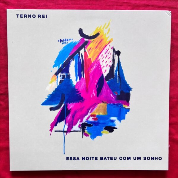 Terno Rei – Essa Noite Bateu Com Um Sonho